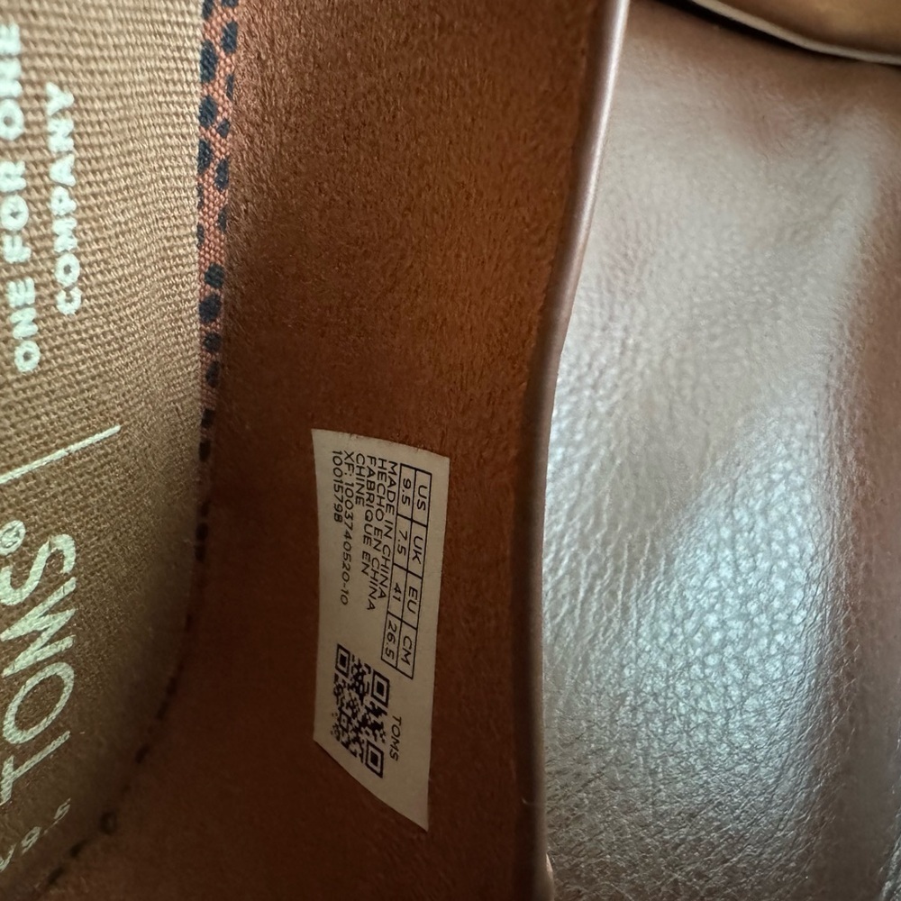 TOMS Women's Tan Slip-On Shoes - Picture 7 of 10